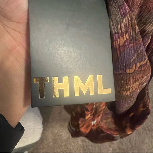 THML  
Nwt 
  
Abstract Blouse In Rust/Pink
Xsmall. - Picture 11 of 13